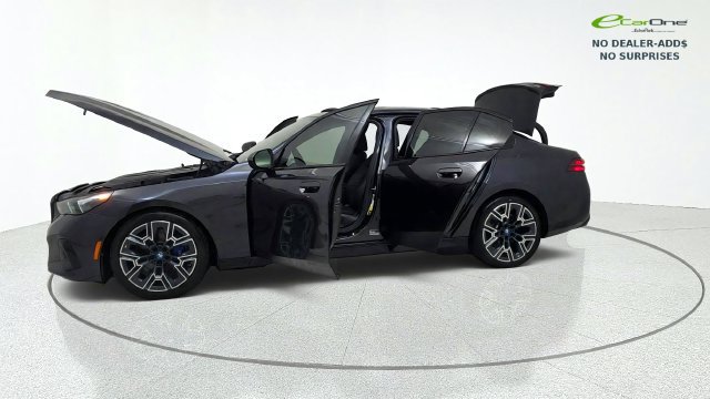 Used 2024 BMW i5 eDrive40i w/ M Sport Package RWD image 14