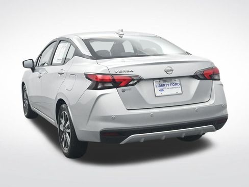 Used 2025 Nissan Versa SV FWD image 9