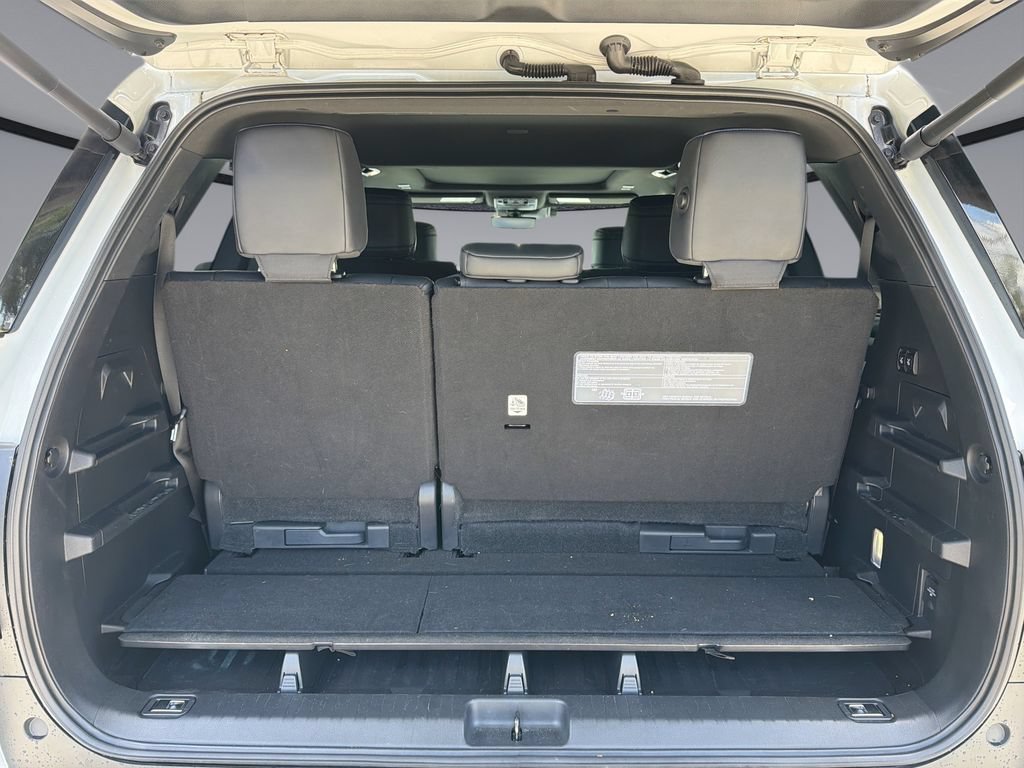 Used 2023 Toyota Sequoia Platinum AWD/4WD image 13