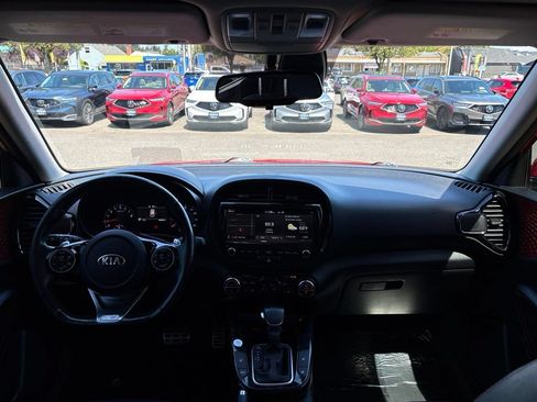 Used 2020 Kia Soul GT-Line Turbo FWD image 26