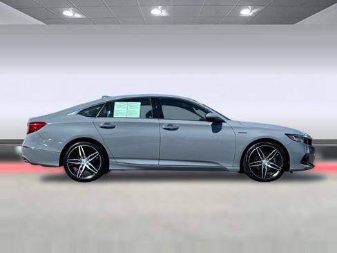 Used 2021 Honda Accord Touring image 8