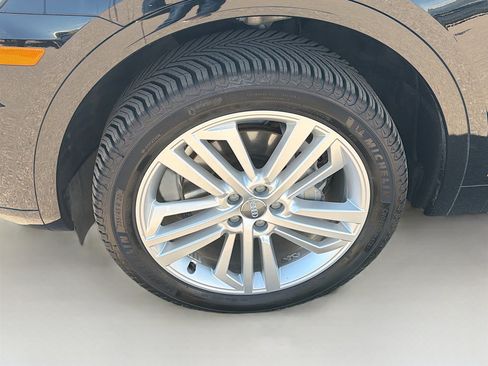 Used 2018 Audi Q5 2.0T Premium Plus w/ Premium Plus Package AWD/4WD image 11