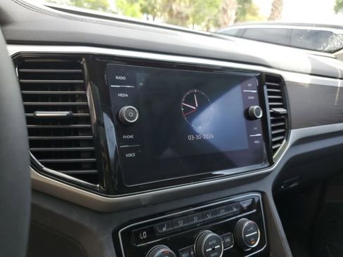 Used 2022 Volkswagen Atlas SE w/ Panoramic Sunroof Package image 28