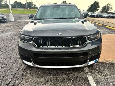 Used 2022 Jeep Grand Cherokee L Limited AWD/4WD image 3