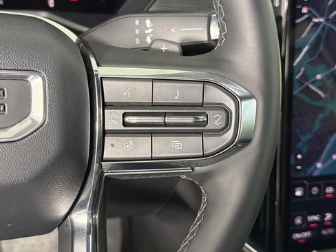 New 2025 GMC Acadia Elevation w/ Elevation Premium Package image 27