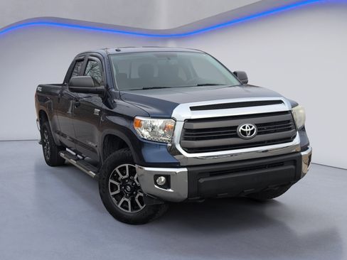 Used 2014 Toyota Tundra SR5 image 2
