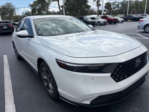 Used 2023 Honda Accord EX-L image 3