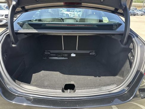 Used 2022 Mercedes-Benz C 300 Sedan image 8