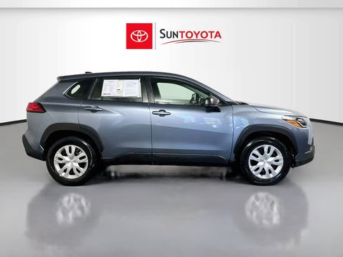 Used 2024 Toyota Corolla Cross L FWD image 2