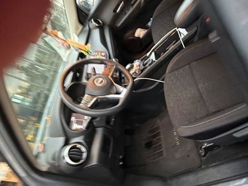 Used 2023 Nissan Kicks SV FWD image 6