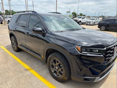 Used 2025 Honda Pilot TrailSport