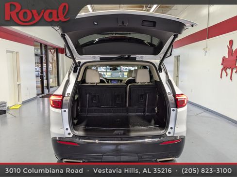 Used 2021 Buick Enclave Essence w/ Sport Touring Edition image 13