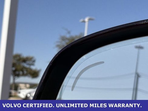 Certified 2025 Volvo XC40 B5 Plus image 10