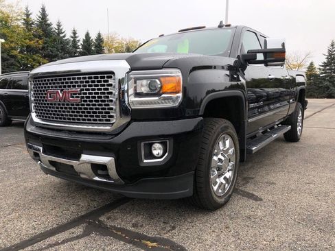 Used 2016 GMC Sierra 2500 Denali image 3