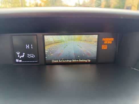 Used 2014 Subaru Forester 2.5i Limited AWD/4WD image 22