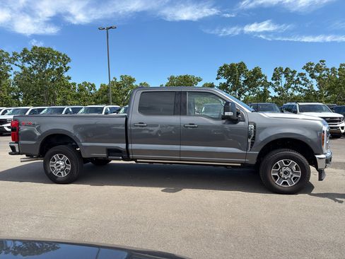 Used 2026 Ford F350 Lariat w/ Lariat Ultimate Package AWD/4WD image 5