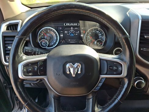 Used 2019 RAM 1500 Big Horn AWD/4WD image 18