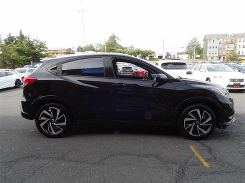 Used 2019 Honda HR-V Sport image 6