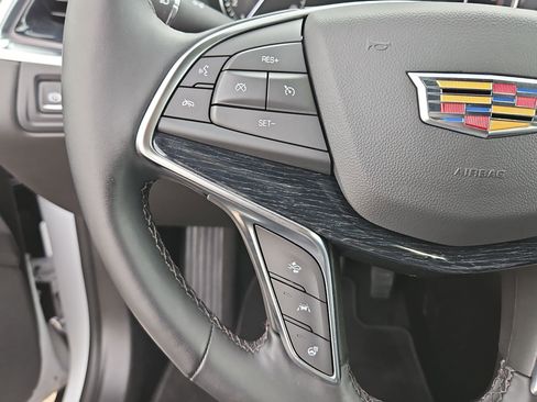 Used 2025 Cadillac XT5 Premium Luxury image 18