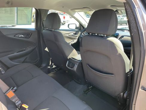 Used 2025 Chevrolet Malibu LT image 25