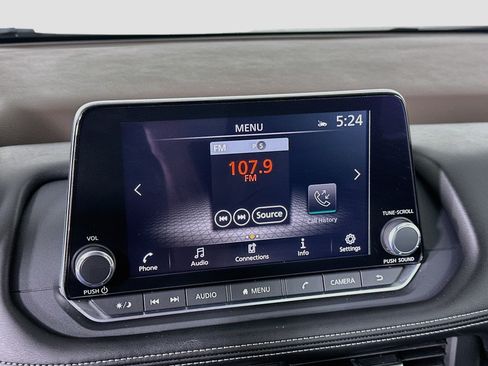 Used 2023 Nissan Rogue SV FWD image 21
