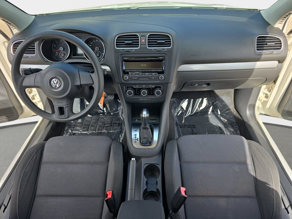 Used 2013 Volkswagen Golf 4-Door FWD image 10