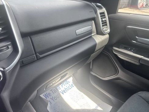 Used 2025 RAM 1500 Big Horn AWD/4WD image 36