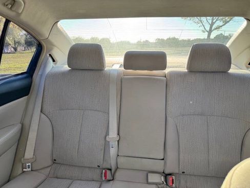 Used 2013 Subaru Legacy 2.5i Premium image 45