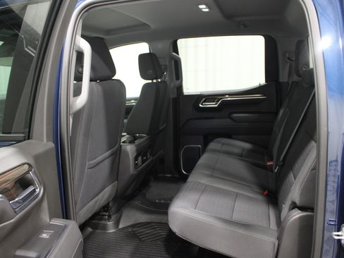 Used 2023 Chevrolet Silverado 1500 LT Trail Boss AWD/4WD image 19