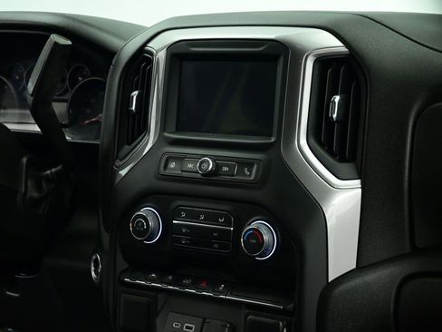 Used 2022 Chevrolet Silverado 1500 Custom image 33