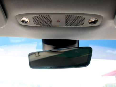 Used 2019 Tesla Model 3 Performance image 41