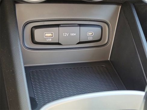 New 2026 Hyundai Venue SE image 11