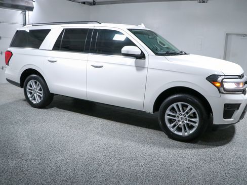 Used 2022 Ford Expedition Max XLT AWD/4WD image 6