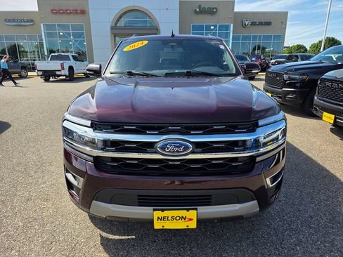 Used 2024 Ford Expedition Limited AWD/4WD image 4