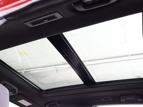 Used 2024 Cadillac XT6 Sport w/ LPO, Floor Liner Package AWD/4WD image 27
