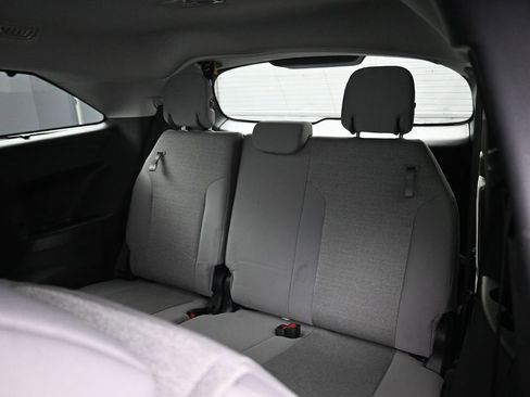 Certified 2026 Toyota Sienna LE FWD image 29