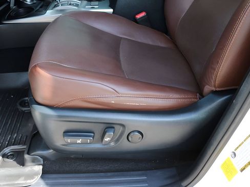 Used 2022 Toyota 4Runner Limited AWD/4WD image 14