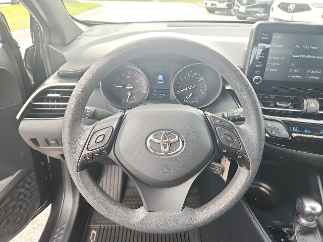Used 2019 Toyota C-HR LE FWD image 18