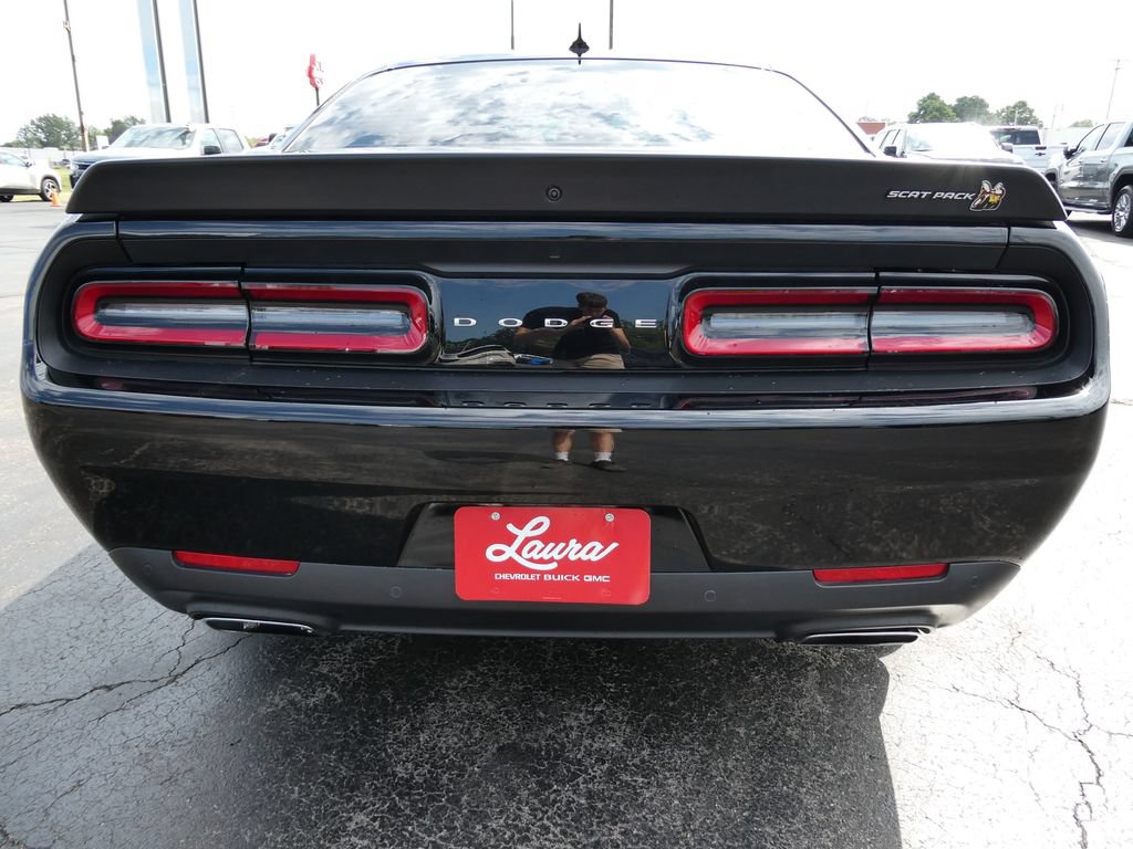 Used 2022 Dodge Challenger R/T Scat Pack RWD image 6