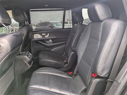 Used 2021 Mercedes-Benz GLS 580 4MATIC image 13