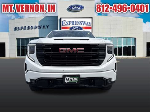 Used 2024 GMC Sierra 1500 Elevation AWD/4WD image 2