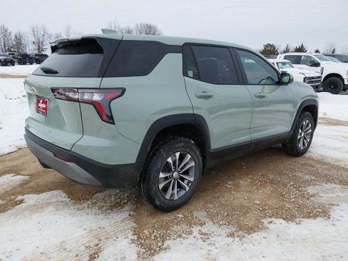 New 2026 Chevrolet Equinox LT image 4