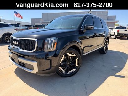 Used 2023 Kia Telluride EX w/ EX Captain's Chair Package