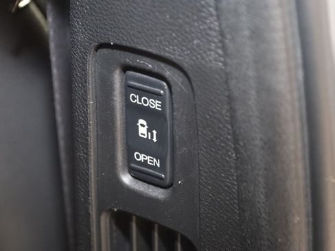 Used 2024 Honda Odyssey Sport image 15