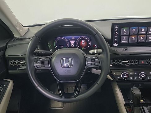 Used 2025 Honda Accord EX-L image 21