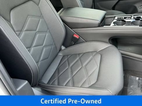Used 2025 Volkswagen Atlas Cross Sport SE FWD image 22