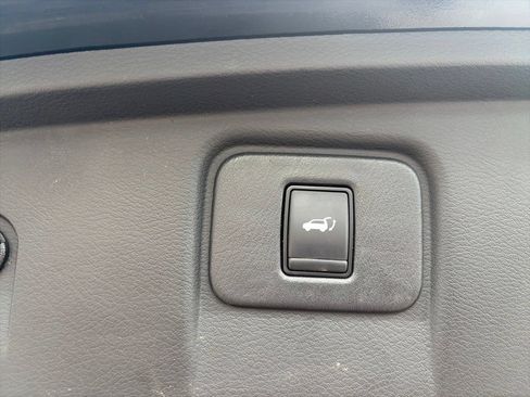 Used 2018 Nissan Murano SL w/ Midnight Edition Package FWD image 38