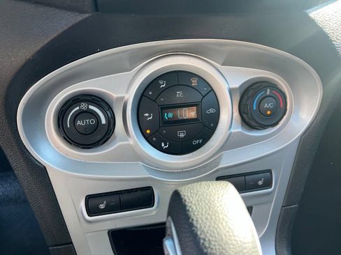 Used 2019 Ford Fiesta SE w/ Cold Weather Package FWD image 25