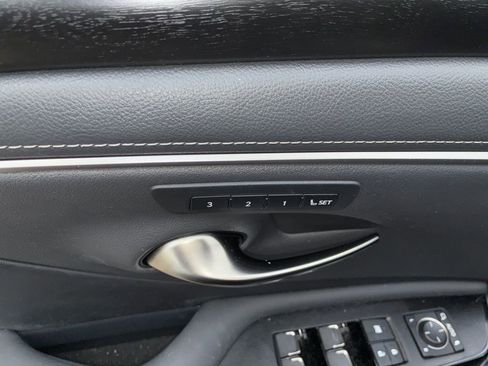 Used 2023 Lexus ES 350 w/ Premium Package image 18