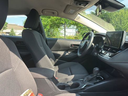 Used 2024 Toyota Corolla LE FWD image 24